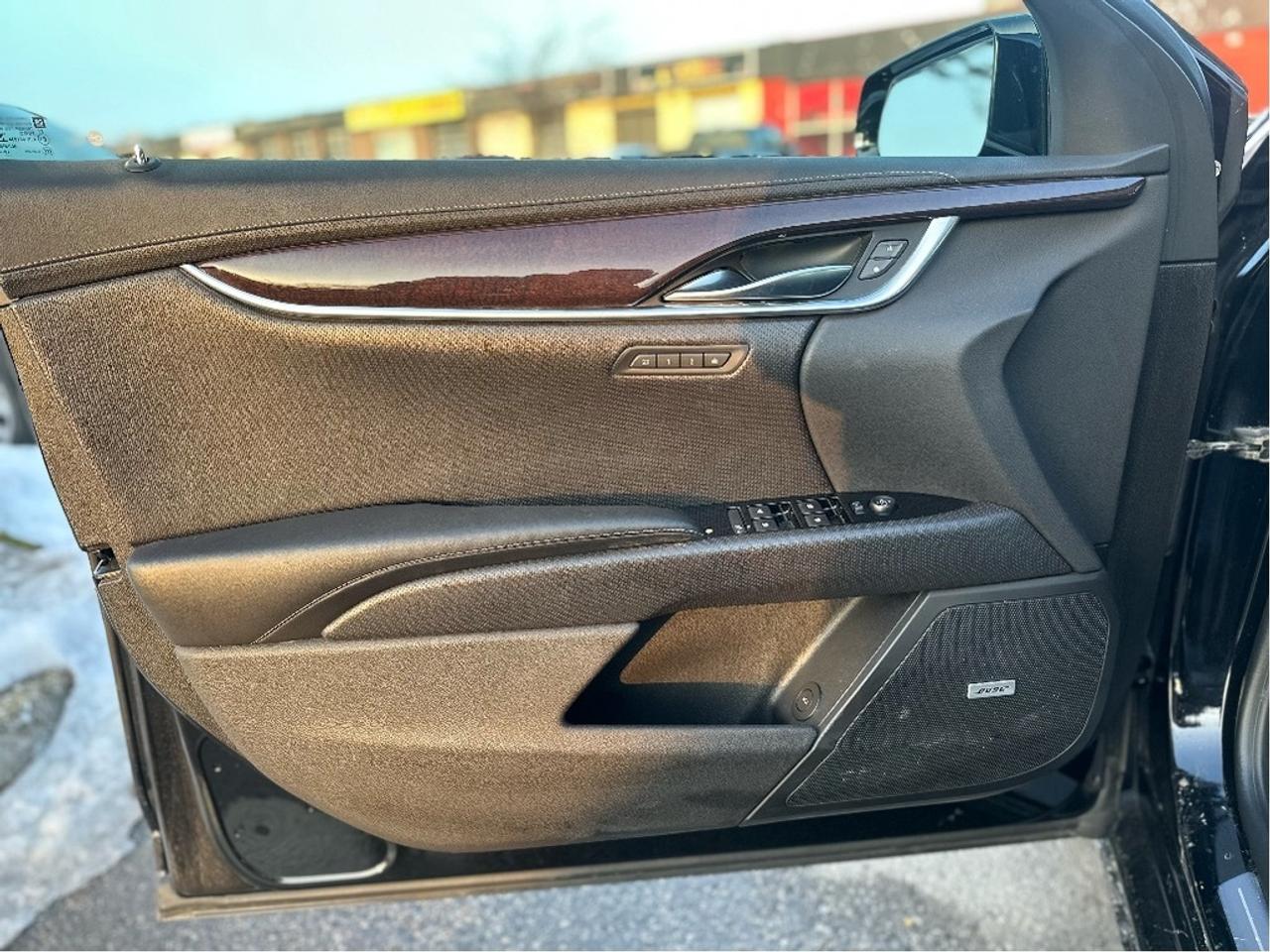 2016 Cadillac XTS LUXURY AWD Photo