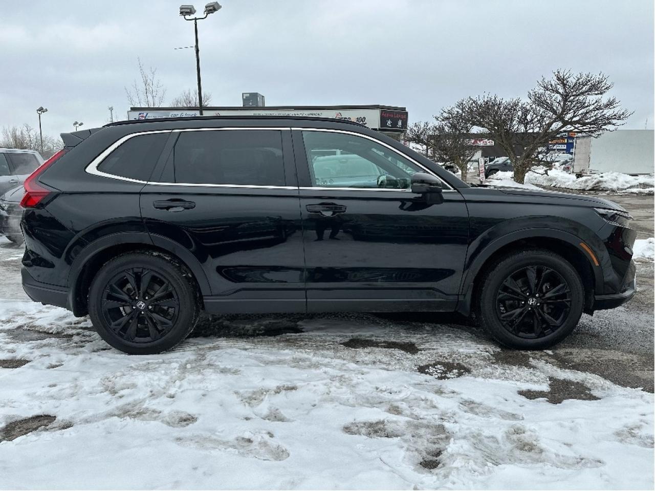 2025 Honda CR-V Hybrid Touring Photo