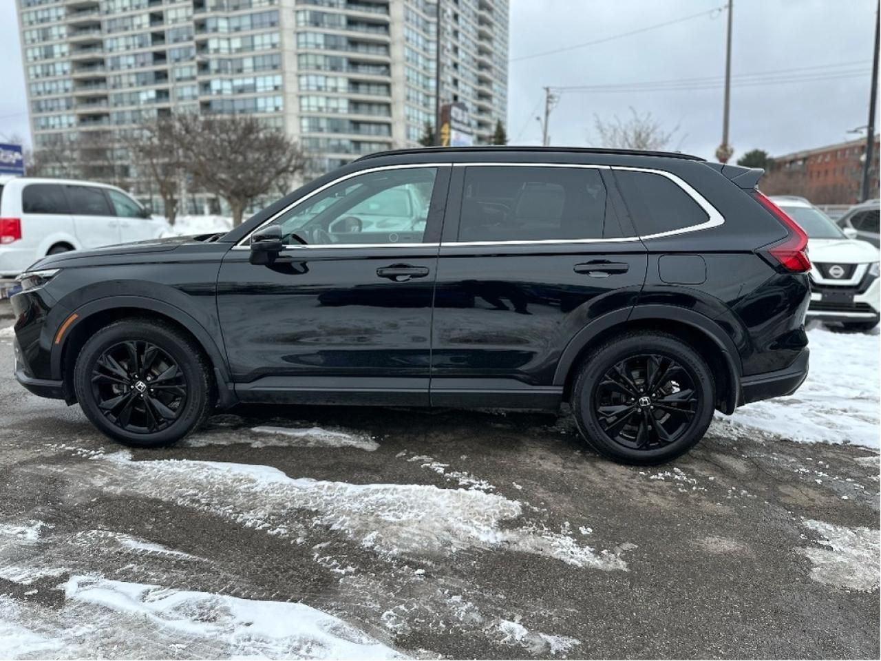 2025 Honda CR-V Hybrid Touring Photo