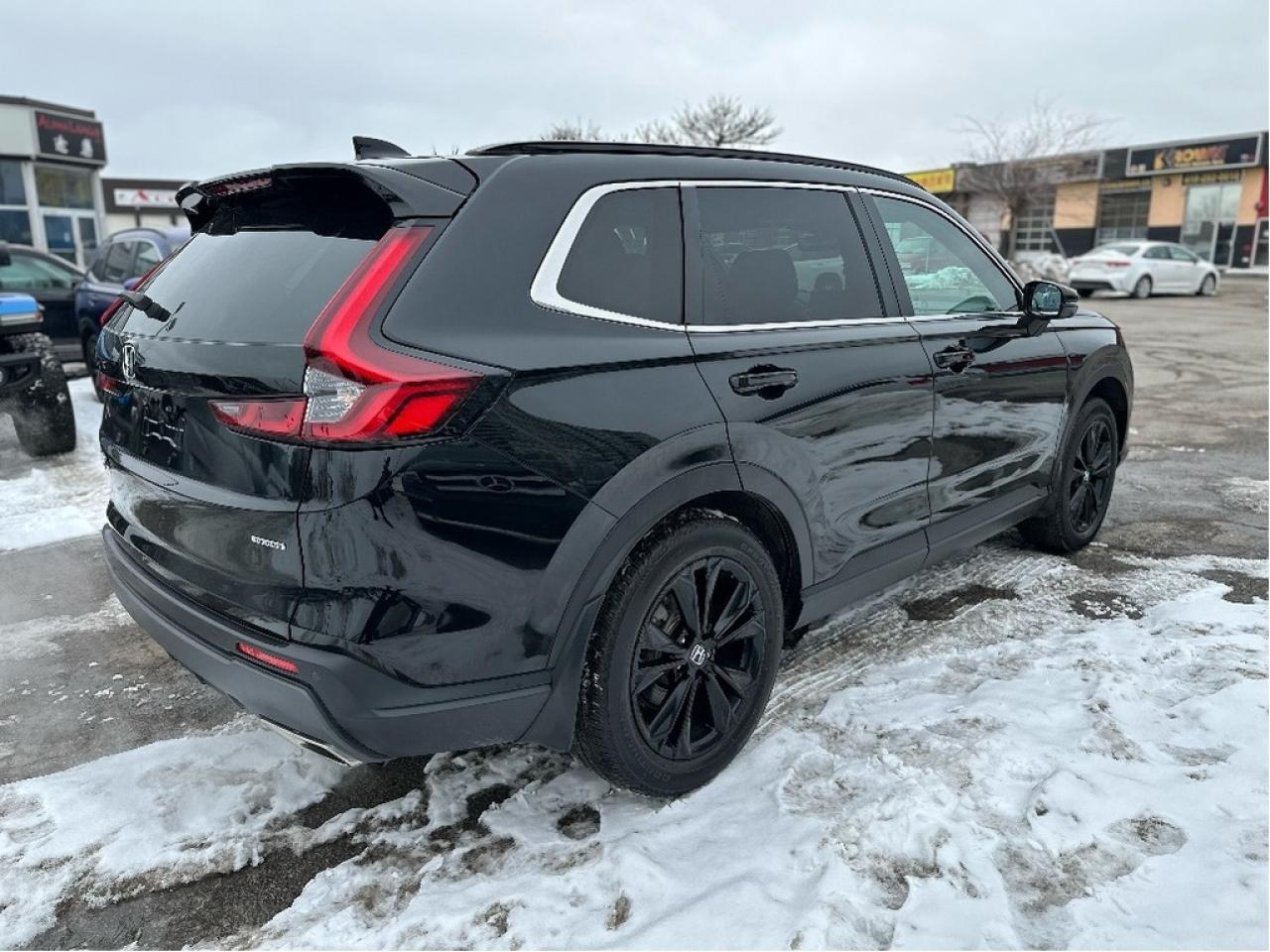 2025 Honda CR-V Hybrid Touring Photo