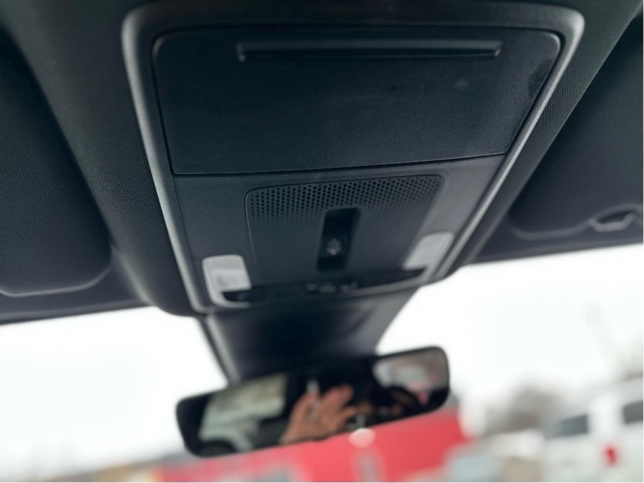 2025 Honda CR-V Hybrid Touring Photo