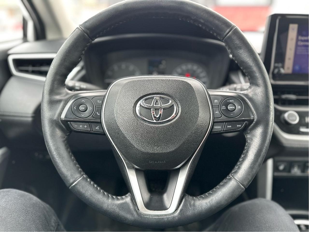 2023 Toyota Corolla Cross LE FWD Photo