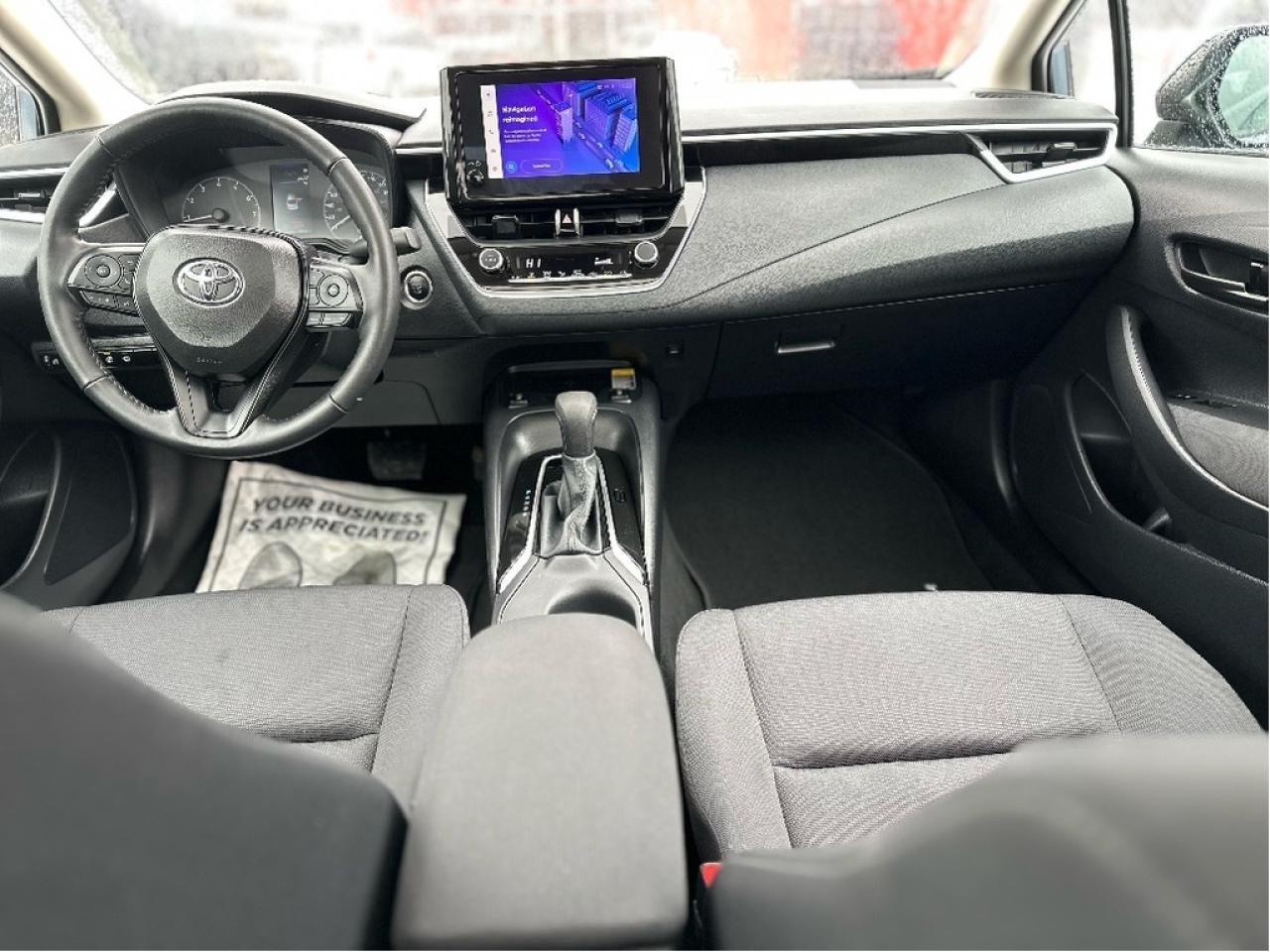 2025 Toyota Corolla LE Plus Sunroof Photo