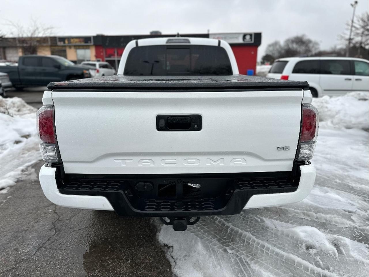 2023 Toyota Tacoma TRD Sport Photo4