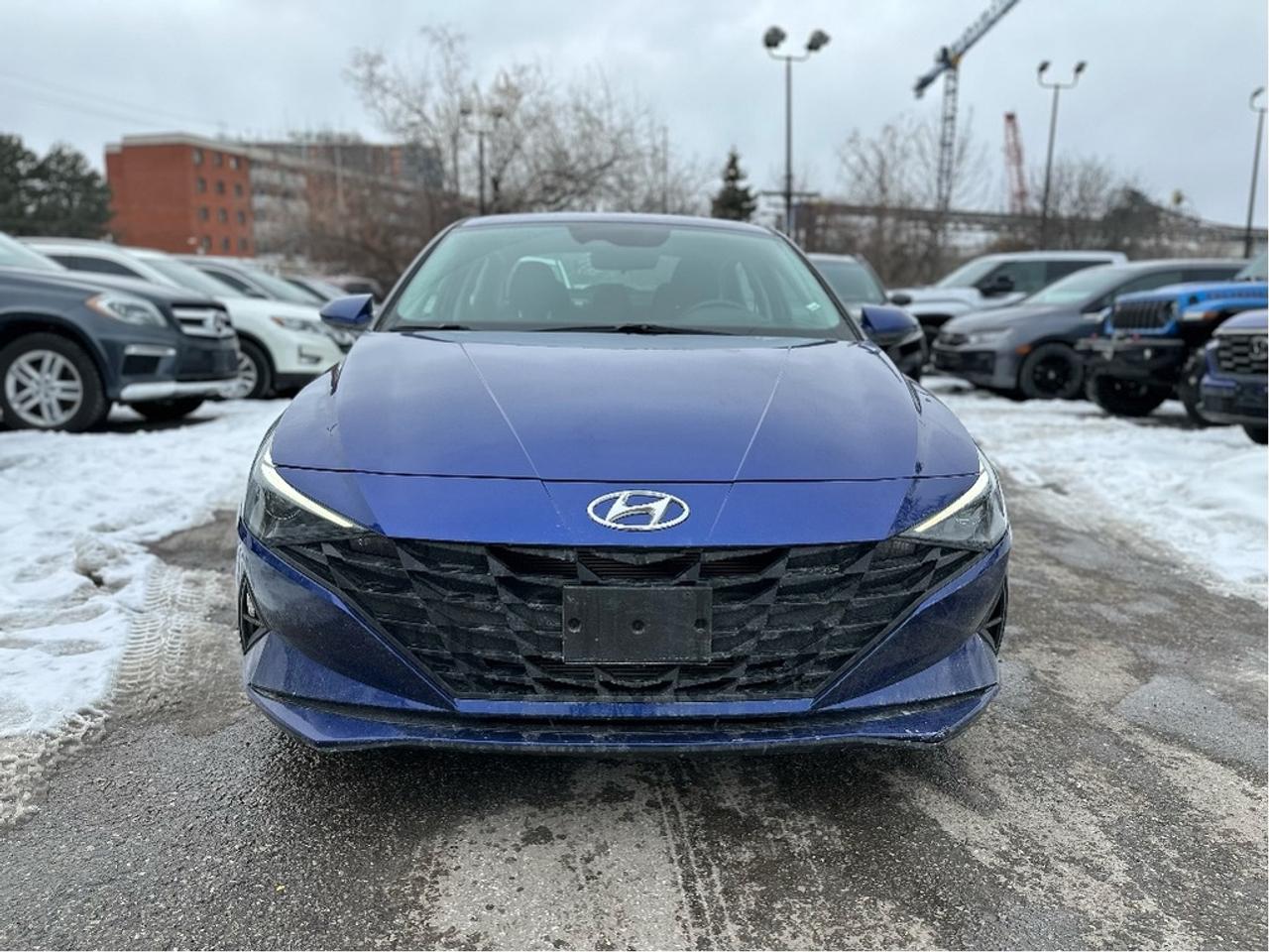 2023 Hyundai Elantra SEL Photo