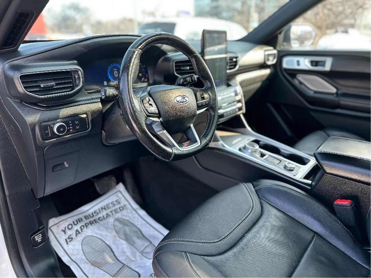 2020 Ford Explorer ST Photo