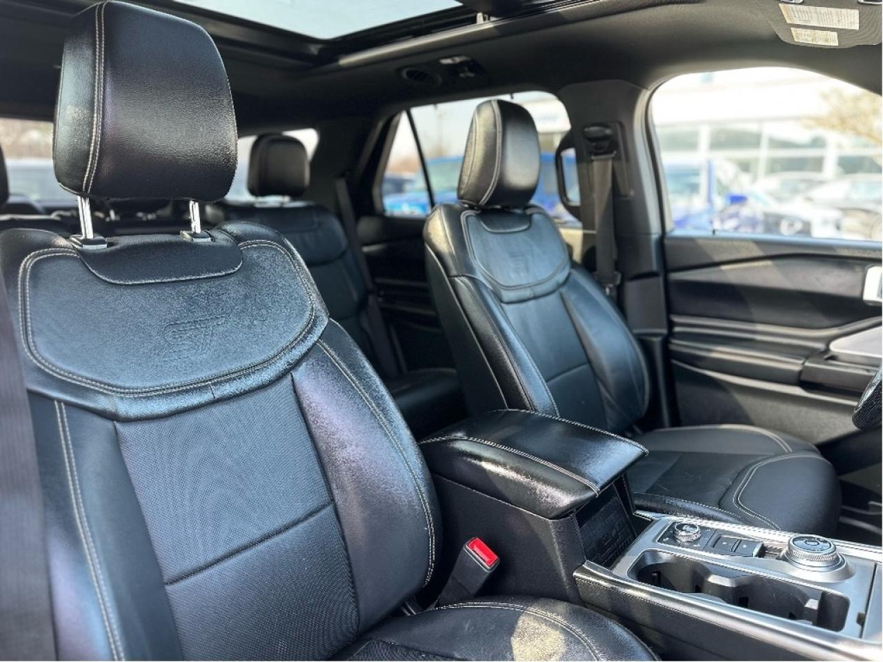 2020 Ford Explorer ST Photo