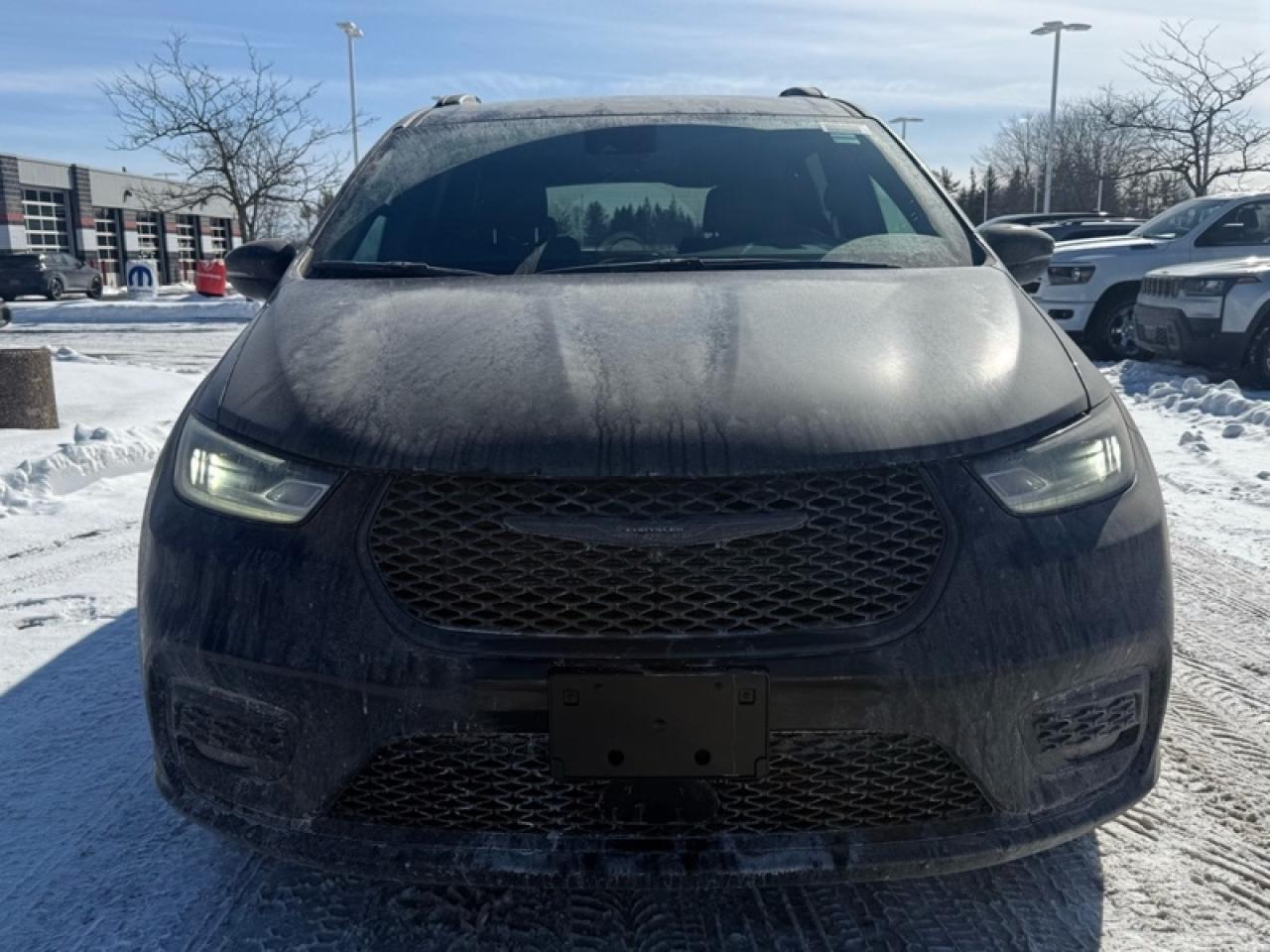 2026 Chrysler Pacifica Select AWD Photo