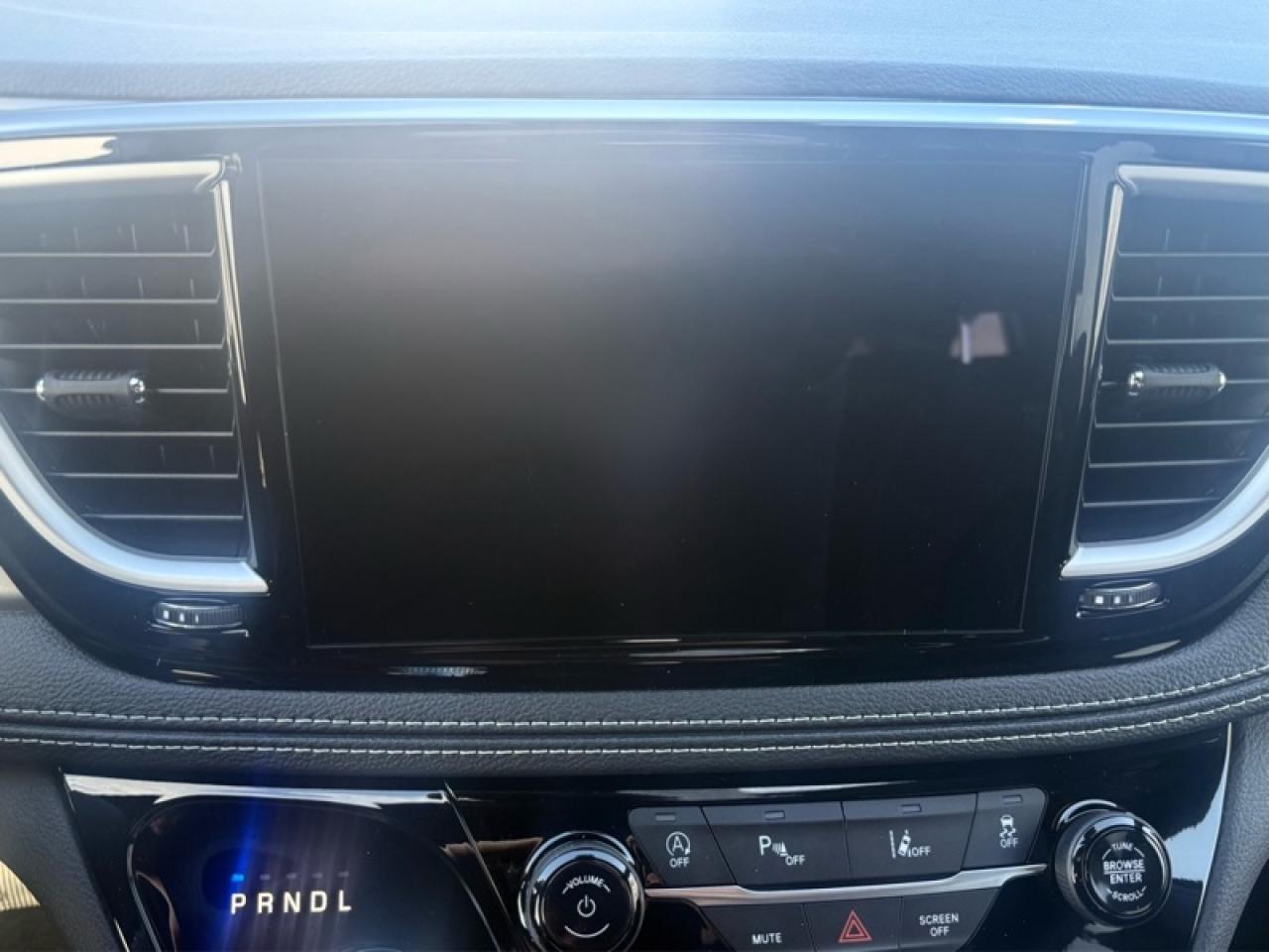 2026 Chrysler Pacifica Select AWD Photo