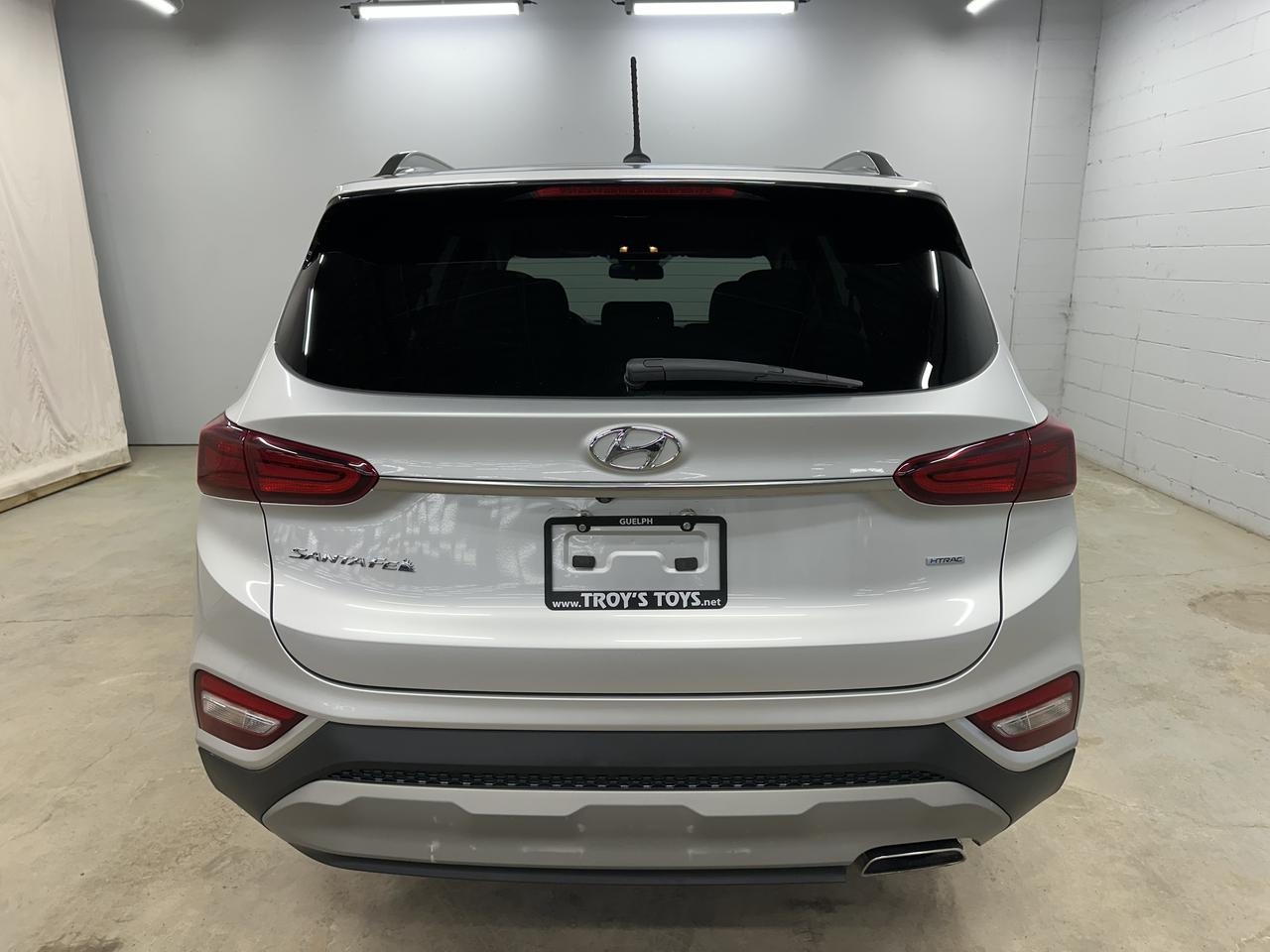 2019 Hyundai Santa Fe ESSENTIAL | AWD | CLEAN CARFAX | SMART CRUISE Photo4