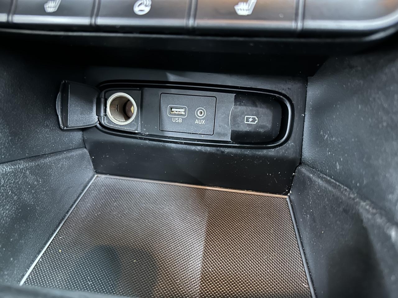 2019 Hyundai Santa Fe ESSENTIAL | AWD | CLEAN CARFAX | SMART CRUISE Photo19