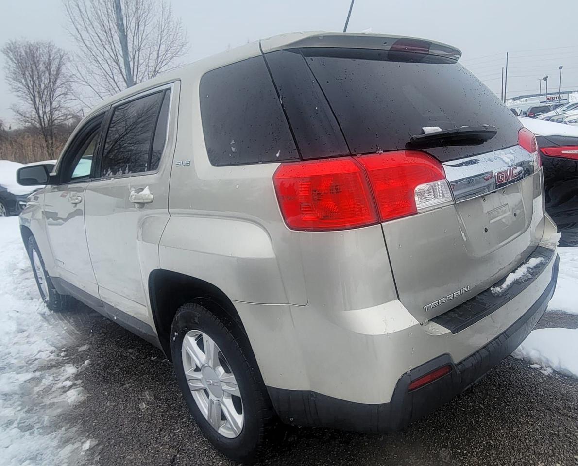 2015 GMC Terrain SLE Photo3