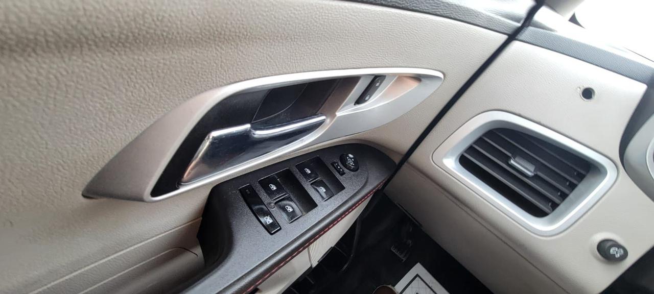 2014 Chevrolet Cruze 1LT Photo