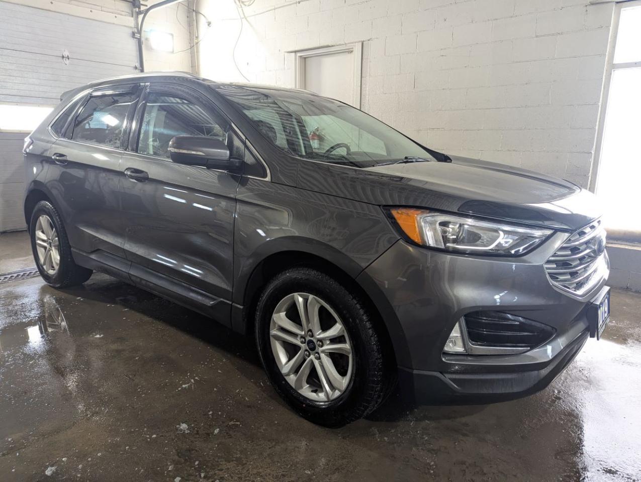 2019 Ford Edge SEL WITH POWER LIFTGATE!! Photo