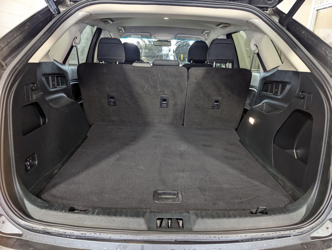 2019 Ford Edge SEL WITH POWER LIFTGATE!! Photo