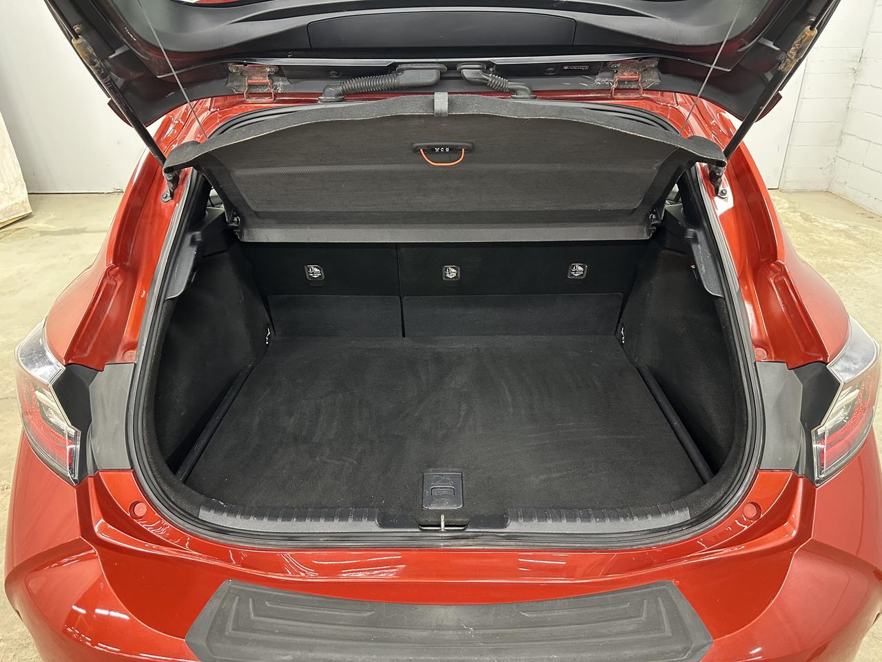 2019 Toyota Corolla SE - Apple CarPlay - Heated Seats Photo