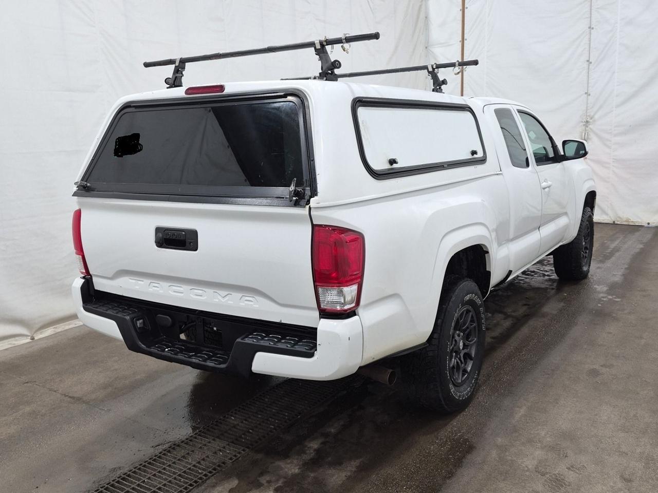 2016 Toyota Tacoma SR+ - Photo #4