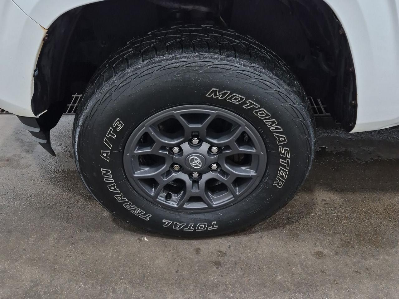 2016 Toyota Tacoma SR+ - Photo #7