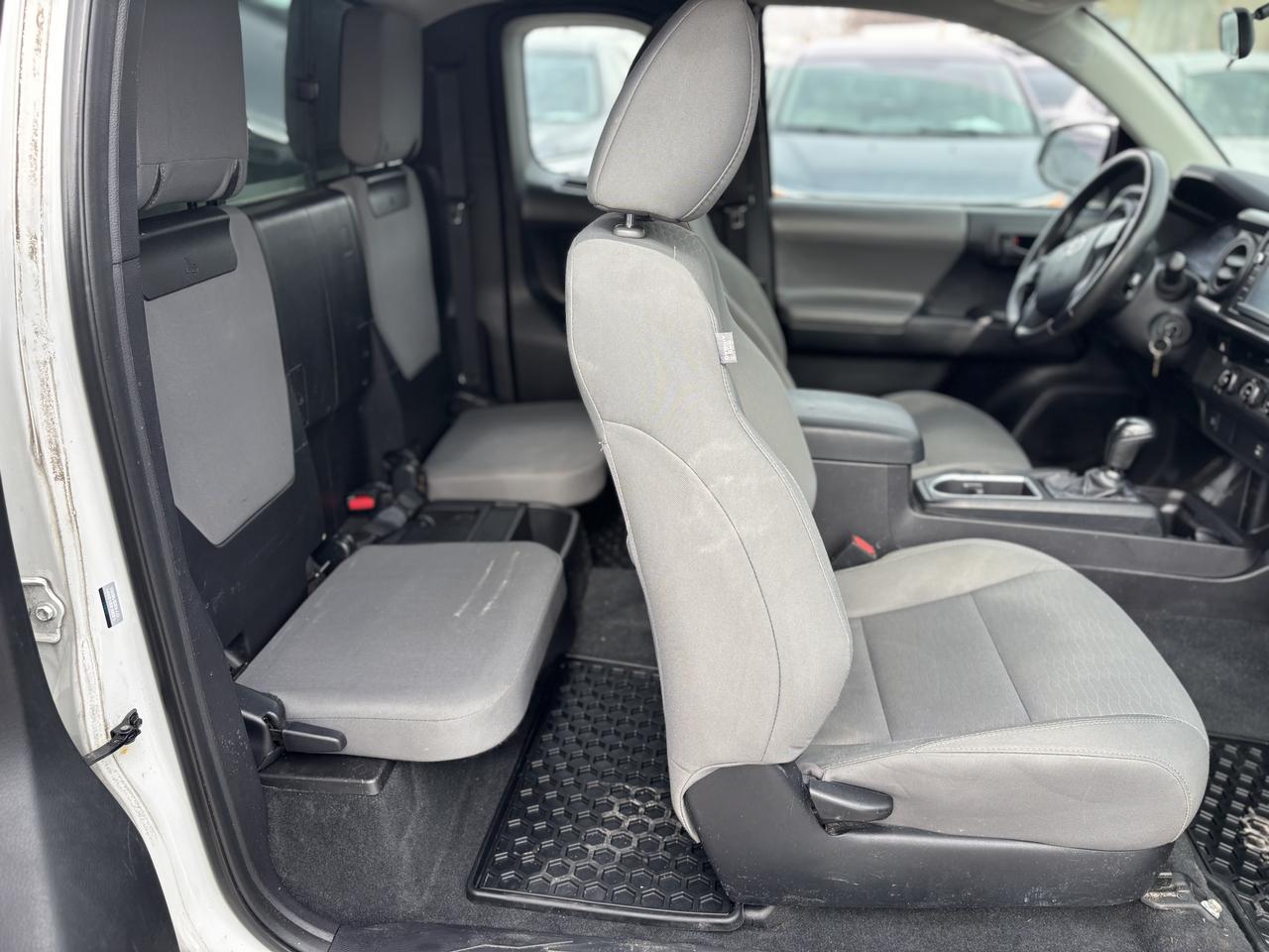 2016 Toyota Tacoma SR+ Photo