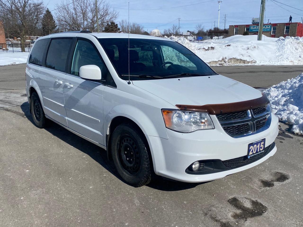 2015 Dodge Grand Caravan SXT Premium Plus Photo4