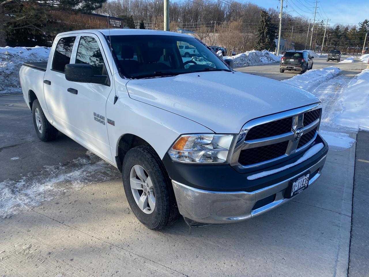 2018 RAM 1500 ST Photo3
