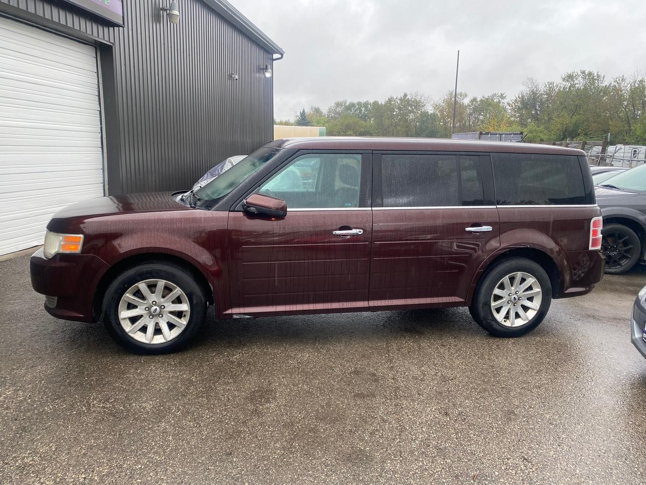 Used 2010 Ford Flex SEL for sale in Waterloo, ON