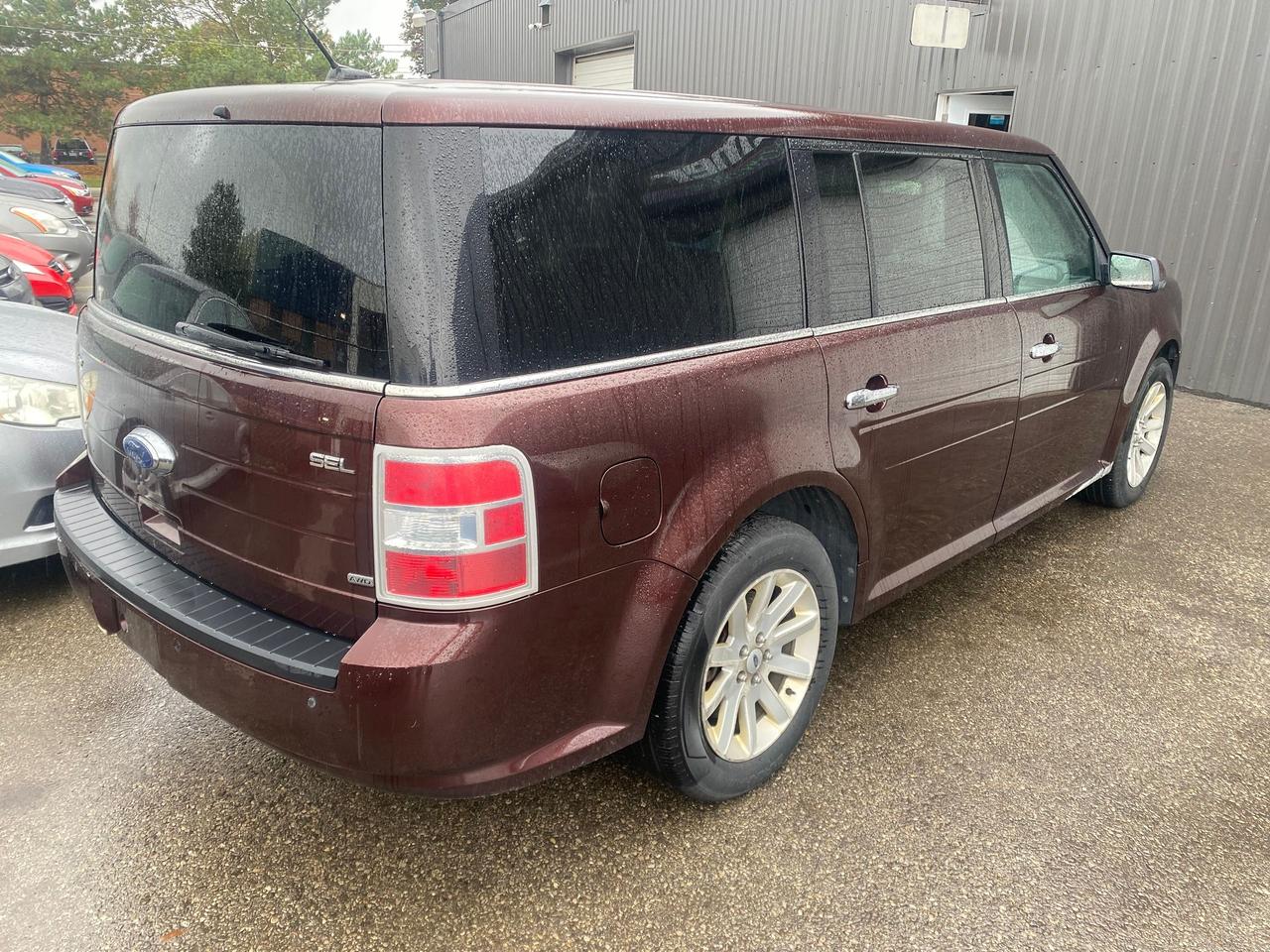 2010 Ford Flex SEL Photo4