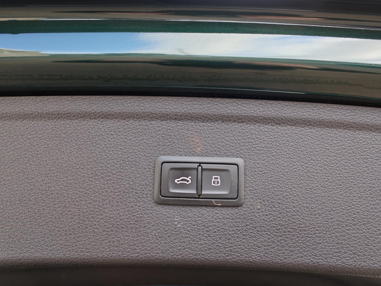 2018 Audi Q5 TECH AWD CERTIFIED *AUDI MAINTAIN* CAMERA NAV BLUETOOTH LEATHER HEATED SEATS PANO ROOF CRUISE ALLOYS Photo