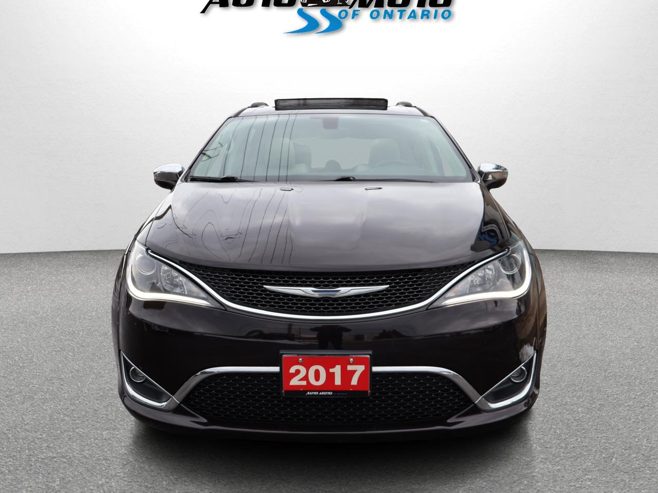 2017 Chrysler Pacifica LIMITED CERTIFIED *CHRYSLER MAINTAIN* CAMERA NAV BLUETOOTH LEATHER HEATED SEATS SPNO ROOF CRUISE ALLOYS Photo