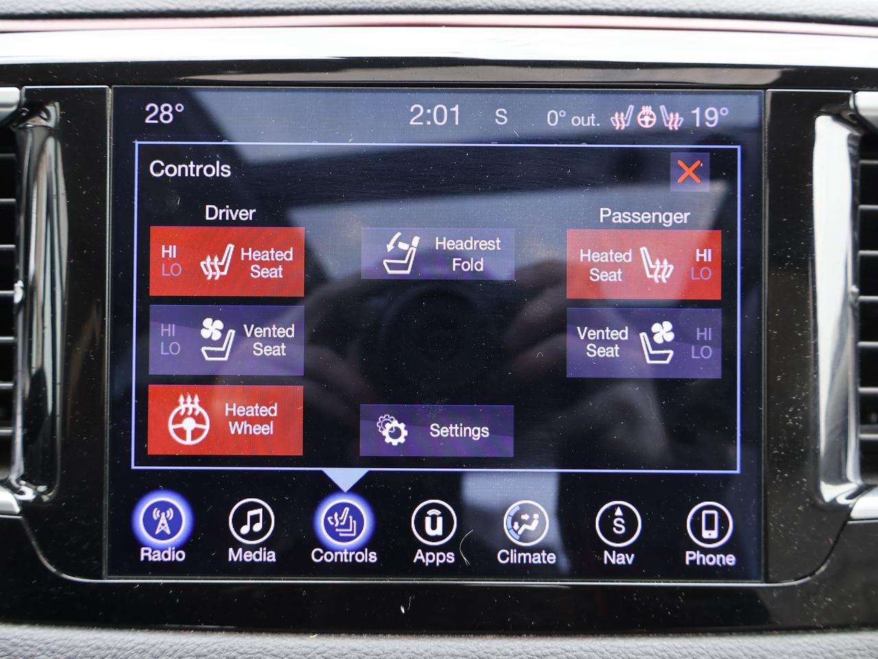 2017 Chrysler Pacifica LIMITED CERTIFIED *CHRYSLER MAINTAIN* CAMERA NAV BLUETOOTH LEATHER HEATED SEATS SPNO ROOF CRUISE ALLOYS Photo