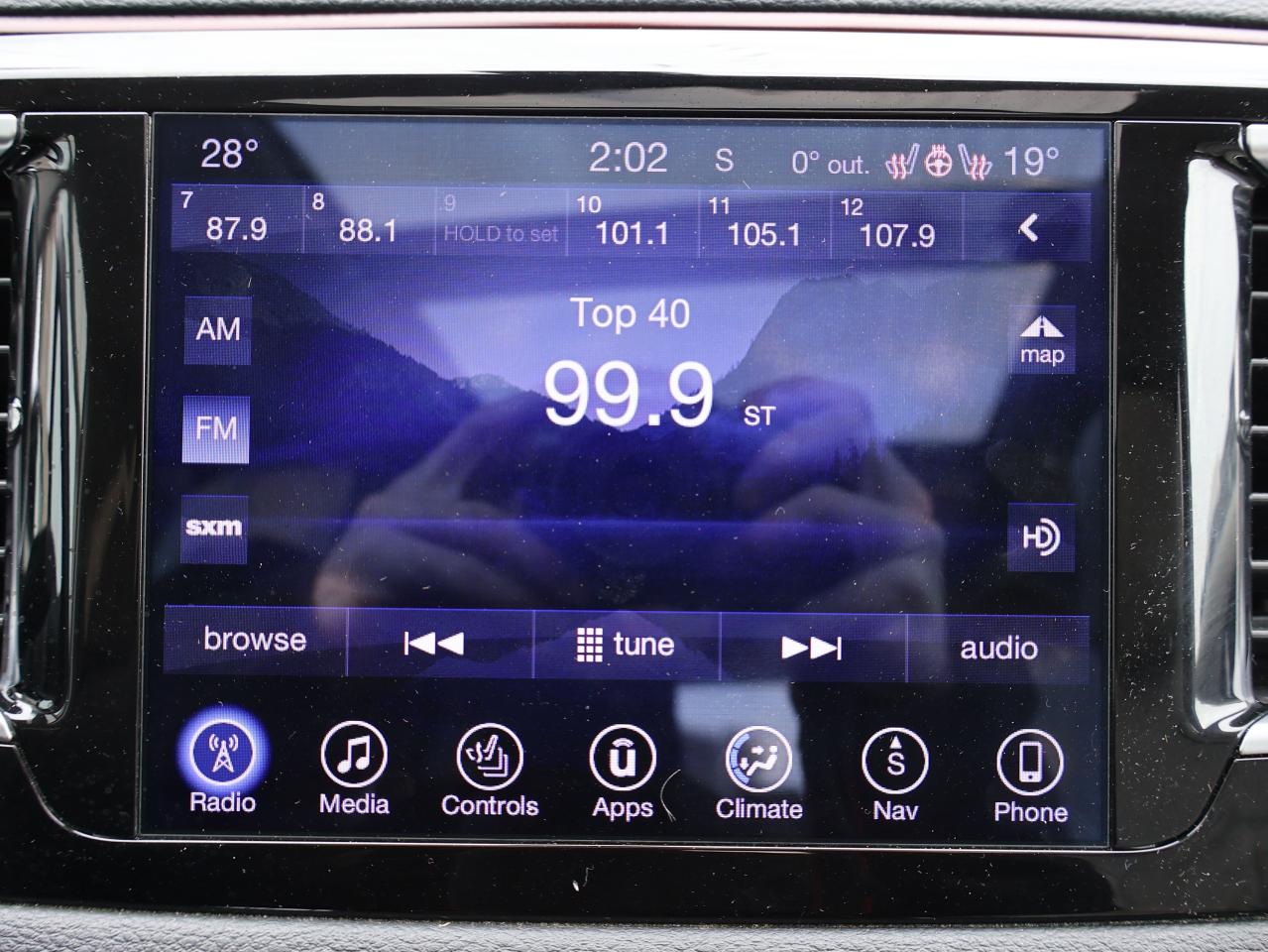 2017 Chrysler Pacifica LIMITED CERTIFIED *CHRYSLER MAINTAIN* CAMERA NAV BLUETOOTH LEATHER HEATED SEATS SPNO ROOF CRUISE ALLOYS Photo