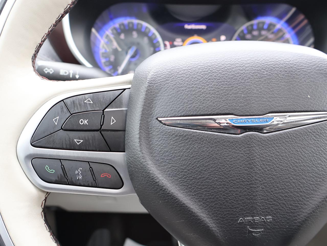 2017 Chrysler Pacifica LIMITED CERTIFIED *CHRYSLER MAINTAIN* CAMERA NAV BLUETOOTH LEATHER HEATED SEATS SPNO ROOF CRUISE ALLOYS Photo