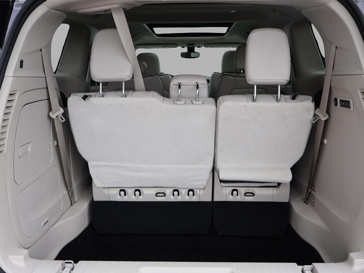 2017 Chrysler Pacifica LIMITED CERTIFIED *CHRYSLER MAINTAIN* CAMERA NAV BLUETOOTH LEATHER HEATED SEATS SPNO ROOF CRUISE ALLOYS Photo