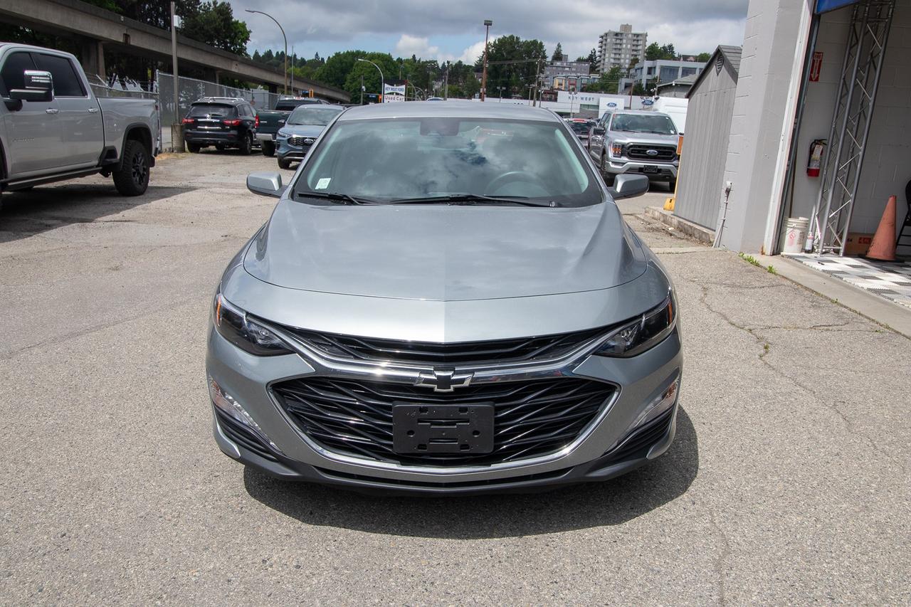 2024 Chevrolet Malibu 1LT Photo2