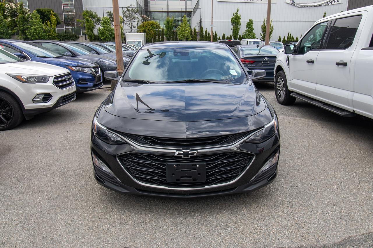 2024 Chevrolet Malibu 1LT Photo2