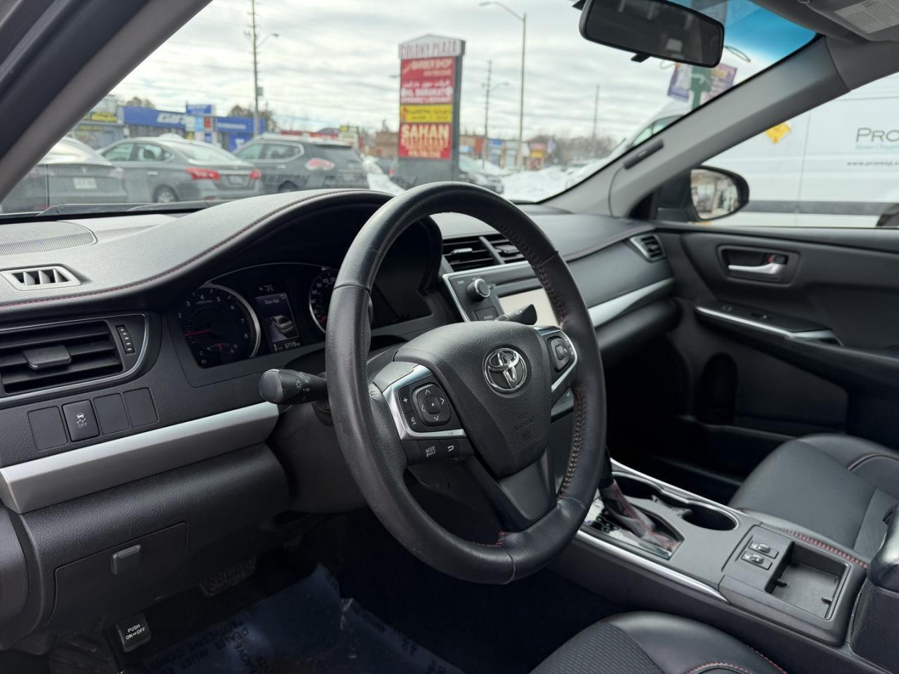 2017 Toyota Camry 4DR SDN I4 AUTO SE Photo