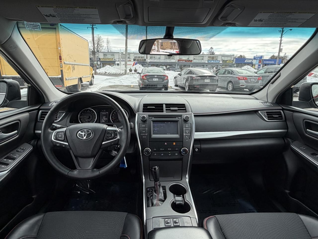 2017 Toyota Camry 4DR SDN I4 AUTO SE Photo