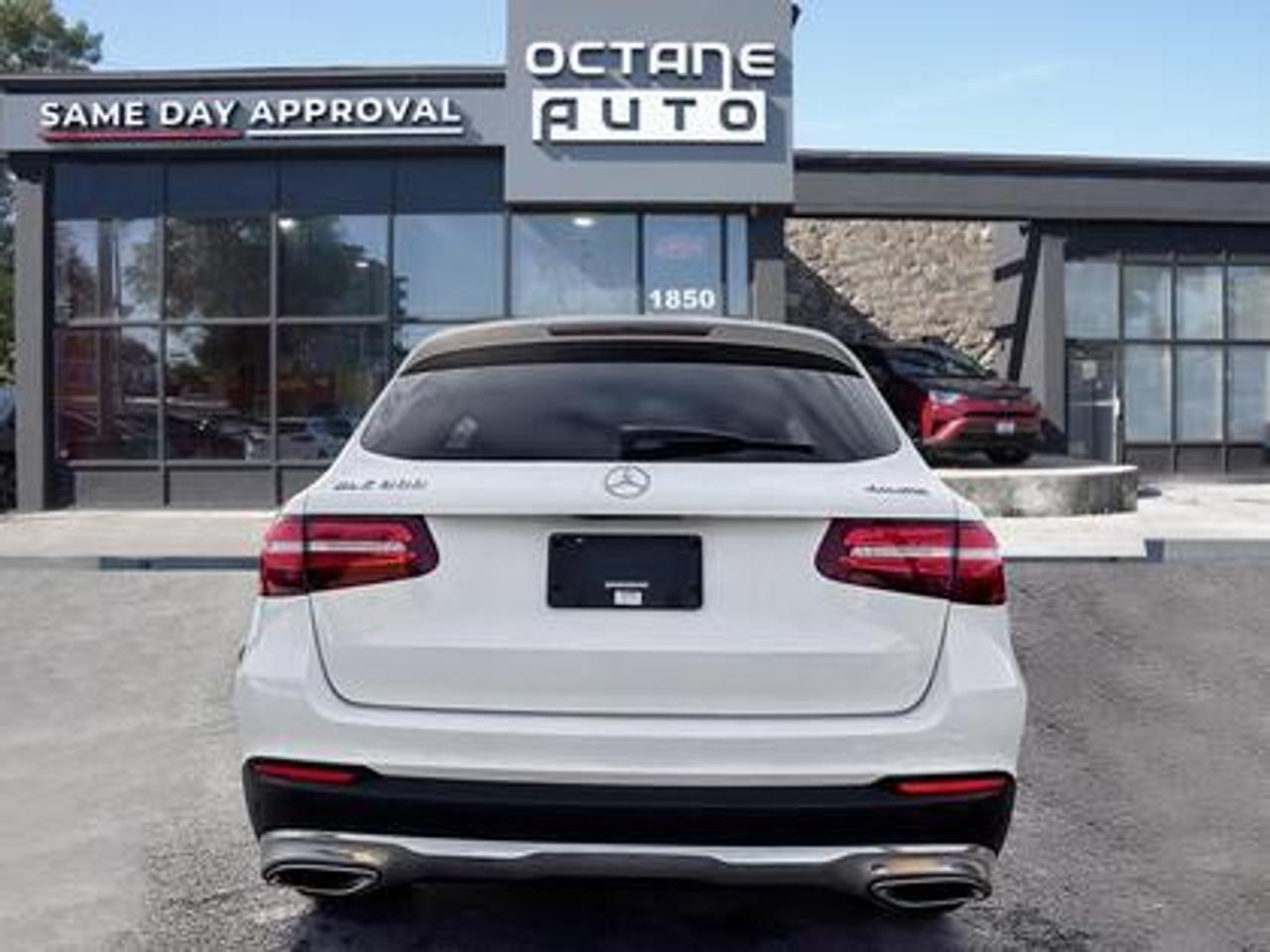 2019 Mercedes-Benz GLC GLC 300 4MATIC SUV Photo4