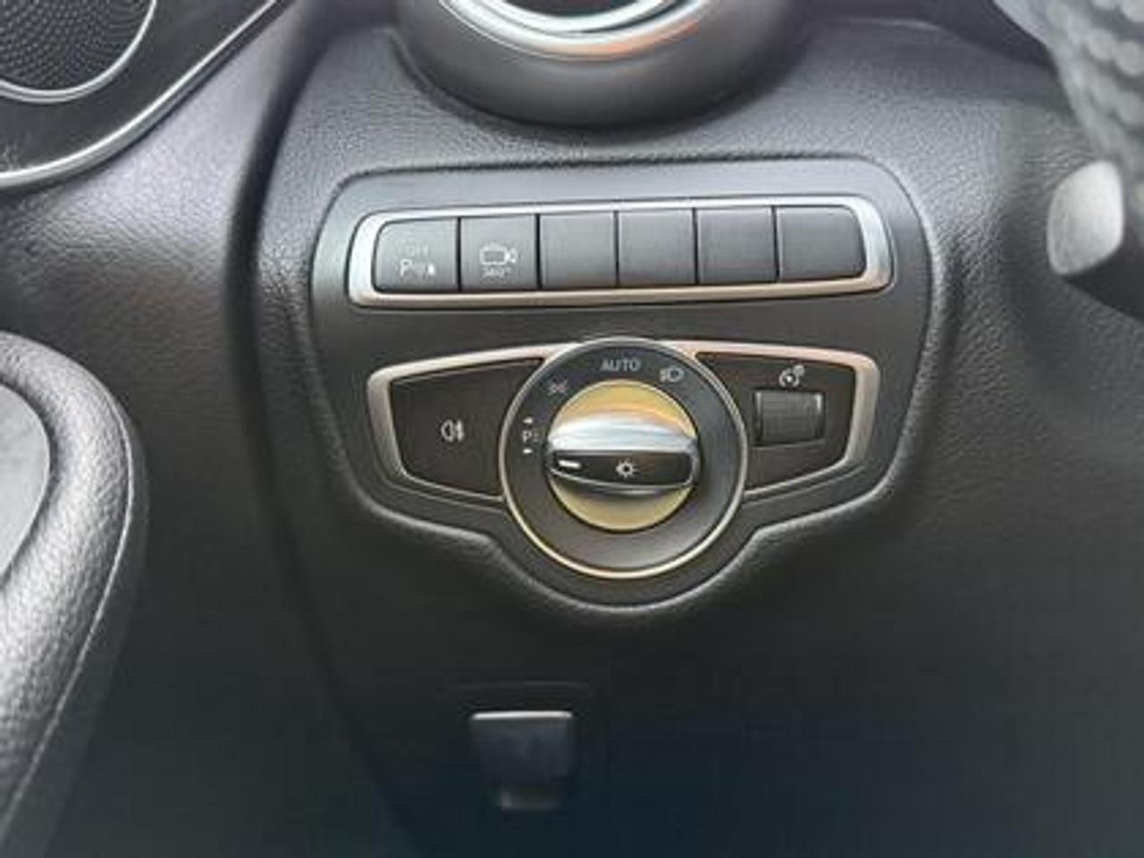 2019 Mercedes-Benz GLC GLC 300 4MATIC SUV Photo