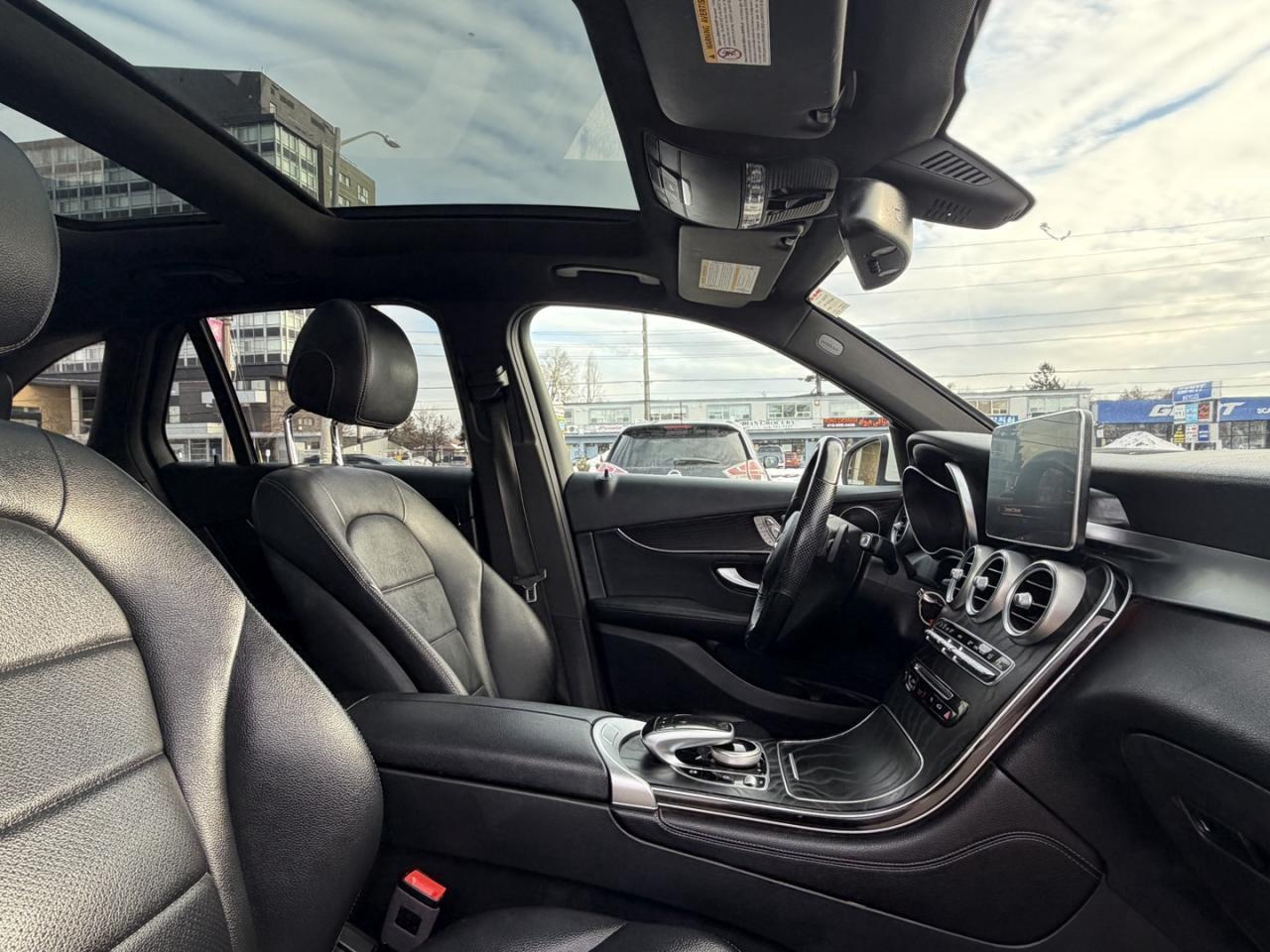 2019 Mercedes-Benz GLC GLC 300 4MATIC SUV Photo