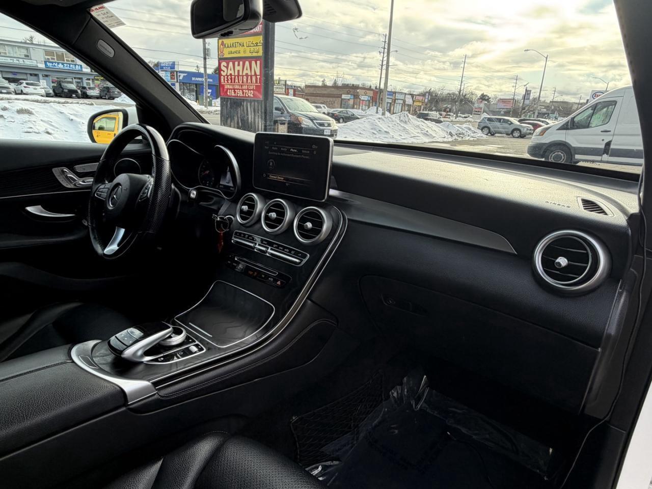 2019 Mercedes-Benz GLC GLC 300 4MATIC SUV Photo