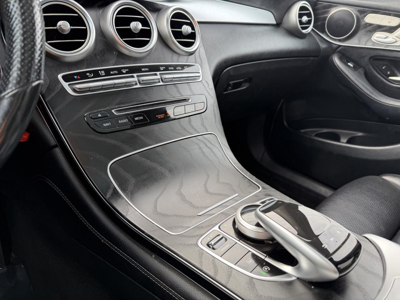 2019 Mercedes-Benz GLC GLC 300 4MATIC SUV Photo