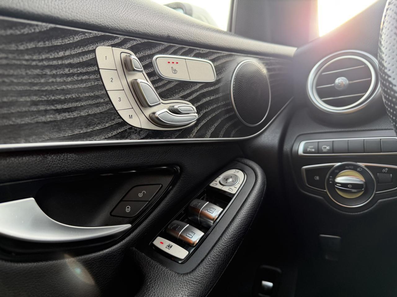 2019 Mercedes-Benz GLC GLC 300 4MATIC SUV Photo