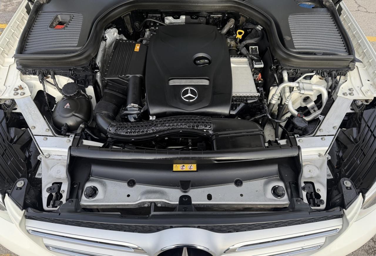 2019 Mercedes-Benz GLC GLC 300 4MATIC SUV Photo