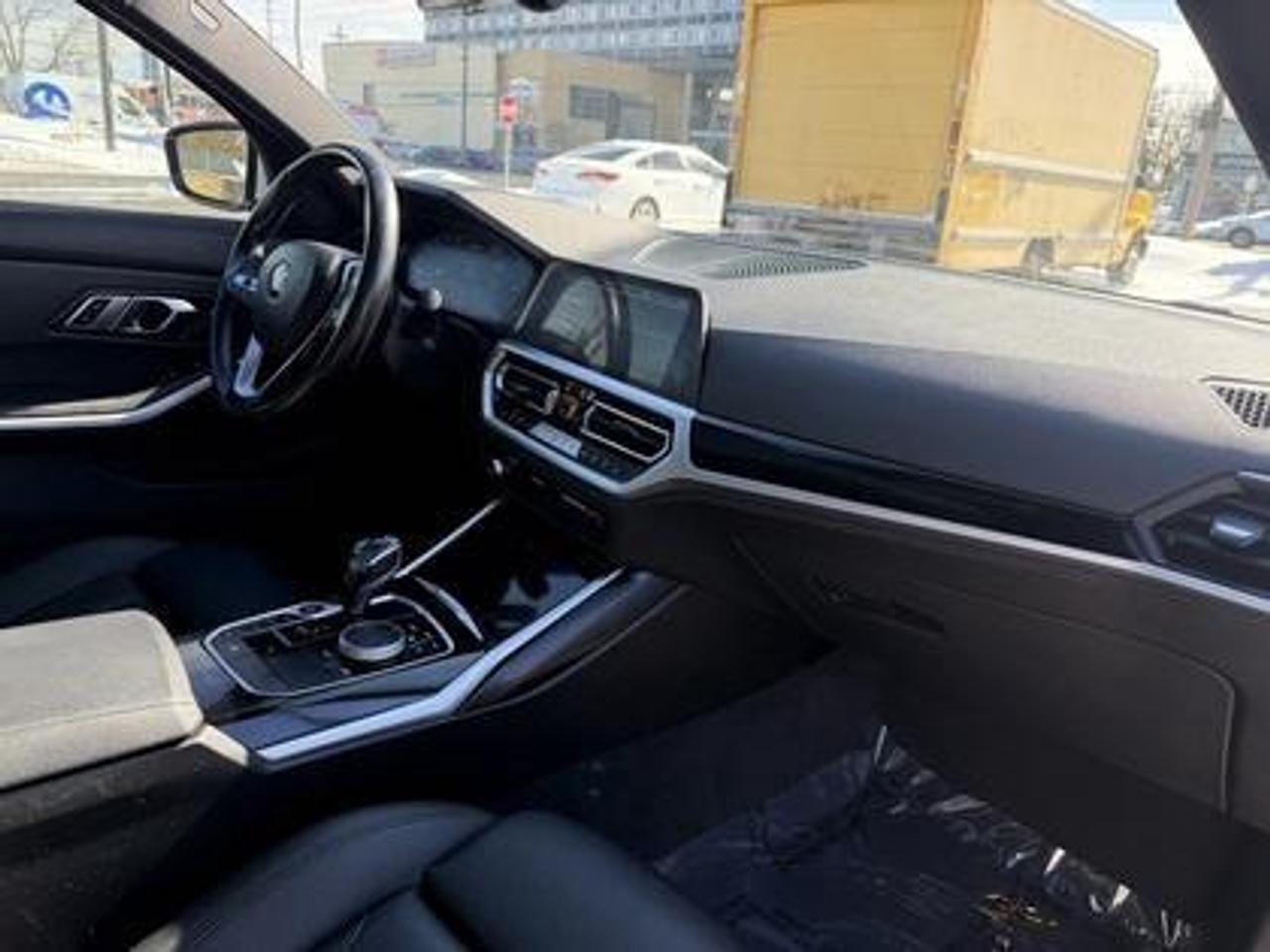 2020 BMW 3 Series 330i xDrive Sedan Photo
