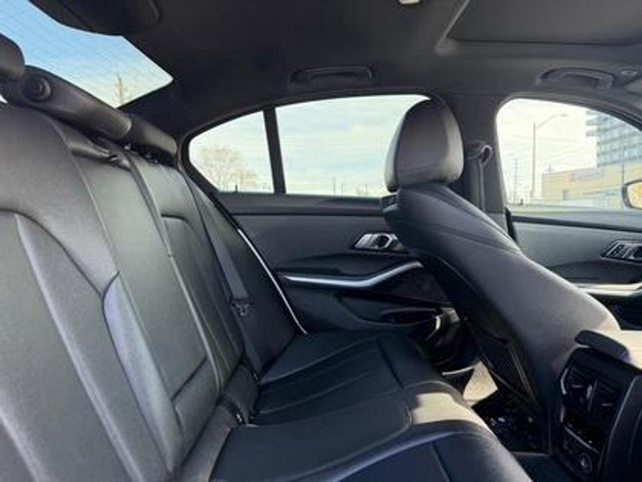 2020 BMW 3 Series 330i xDrive Sedan Photo