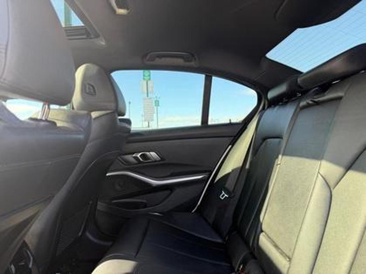 2020 BMW 3 Series 330i xDrive Sedan Photo