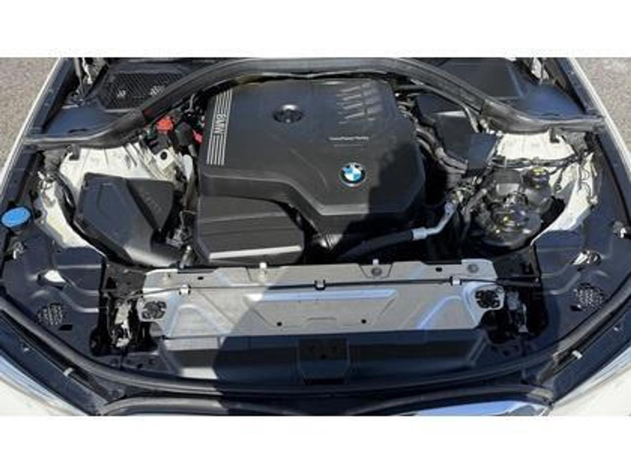 2020 BMW 3 Series 330i xDrive Sedan Photo