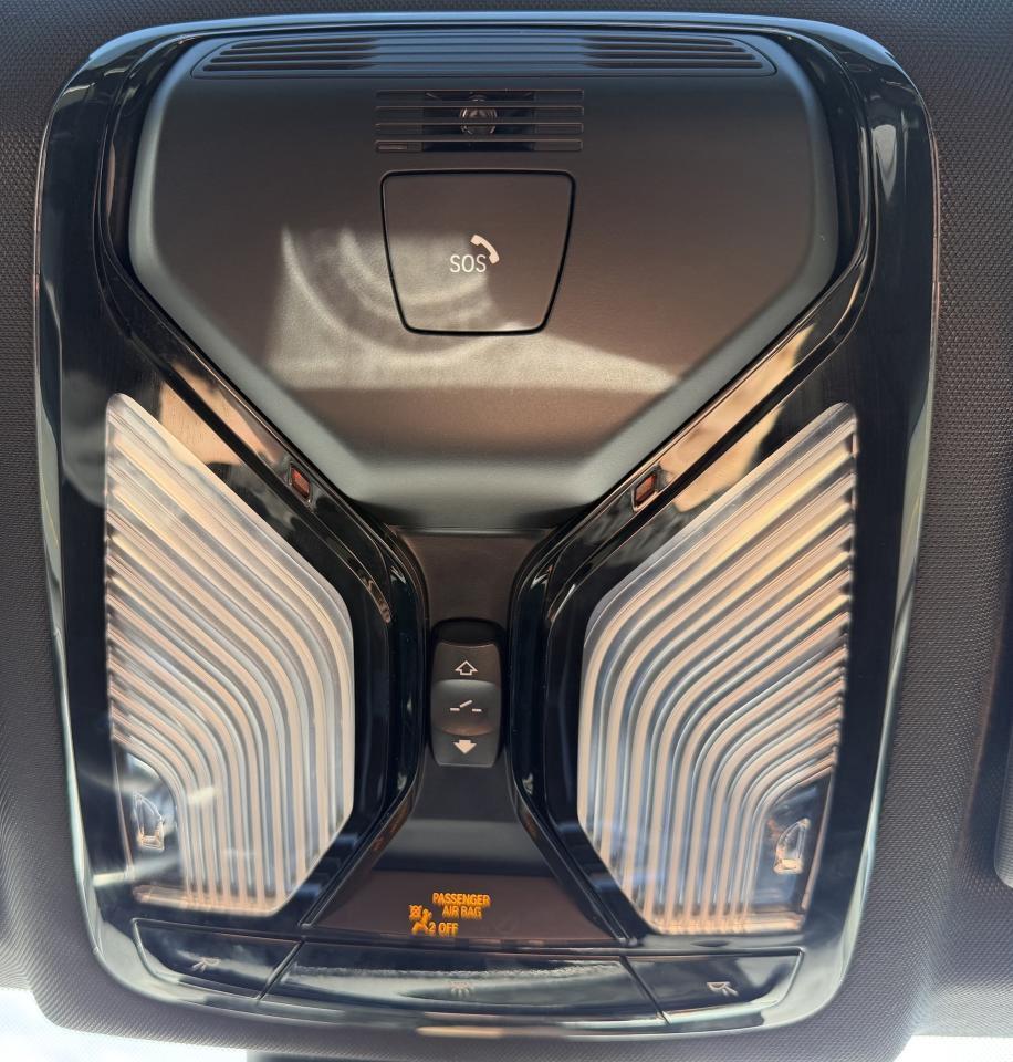 2020 BMW 3 Series 330i xDrive Sedan Photo