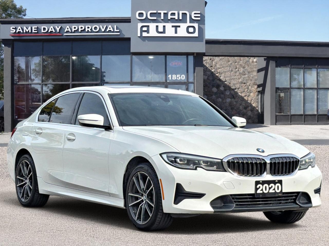 2020 BMW 3 Series 330i xDrive Sedan Photo2